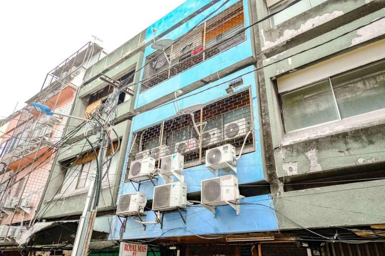 Royal Mas Hayam Wuruk Hotel Giacarta Esterno foto