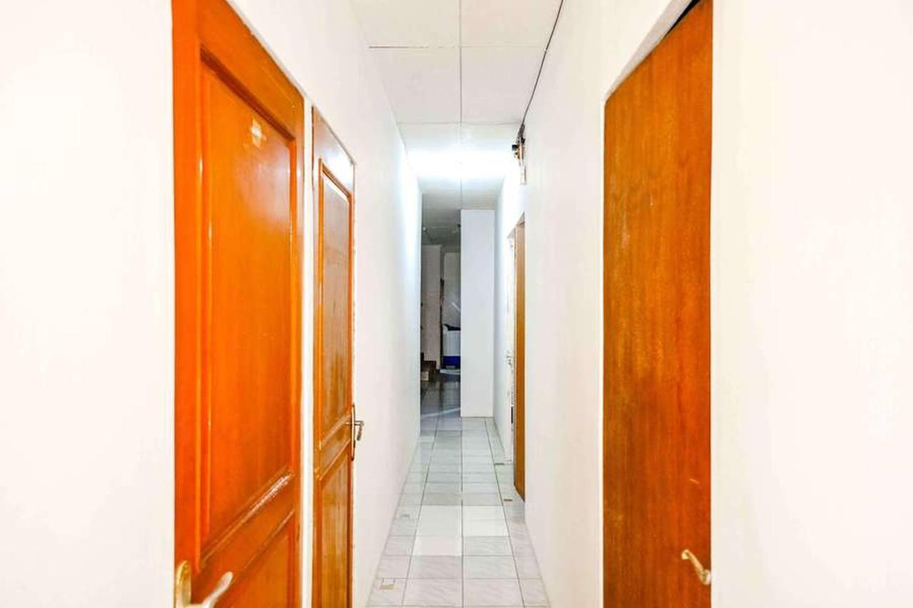 Royal Mas Hayam Wuruk Hotel Giacarta Esterno foto