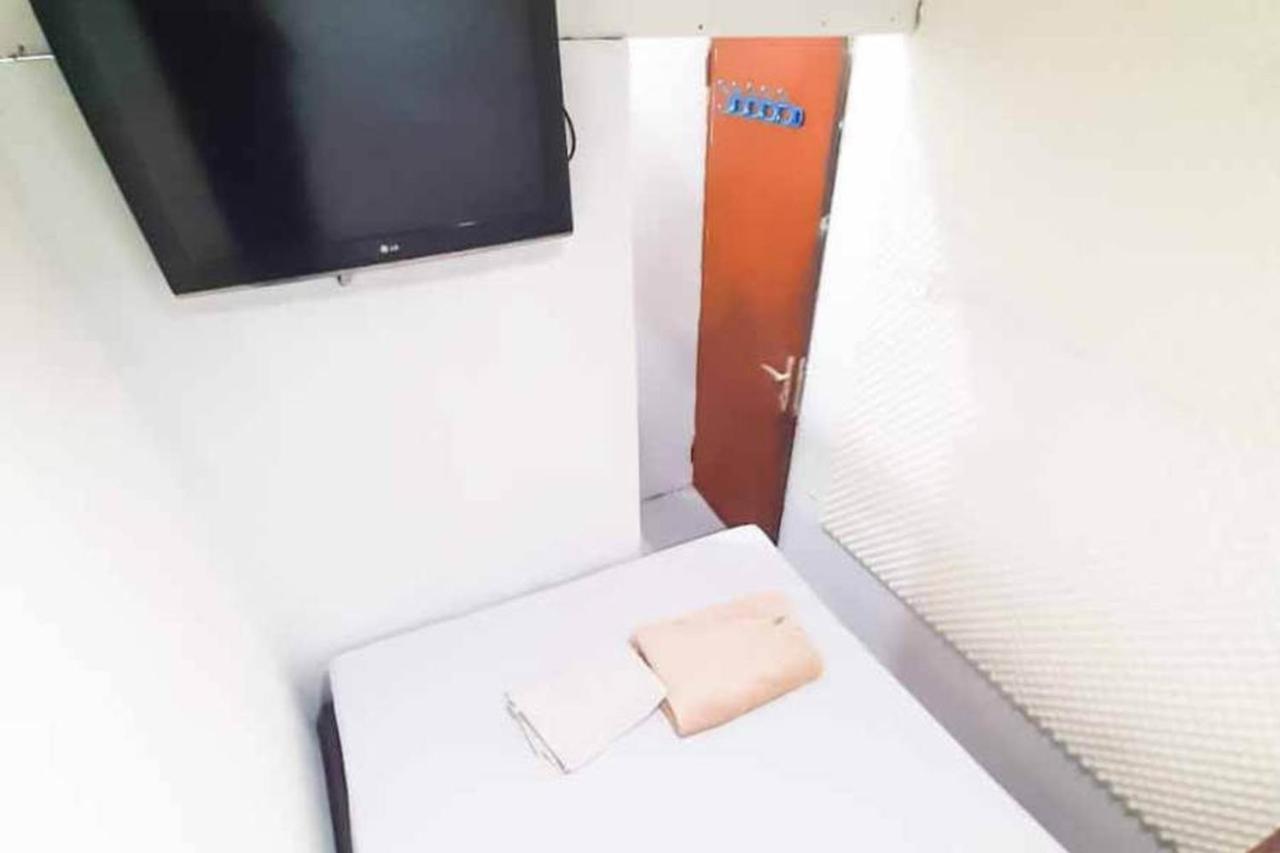 Royal Mas Hayam Wuruk Hotel Giacarta Esterno foto