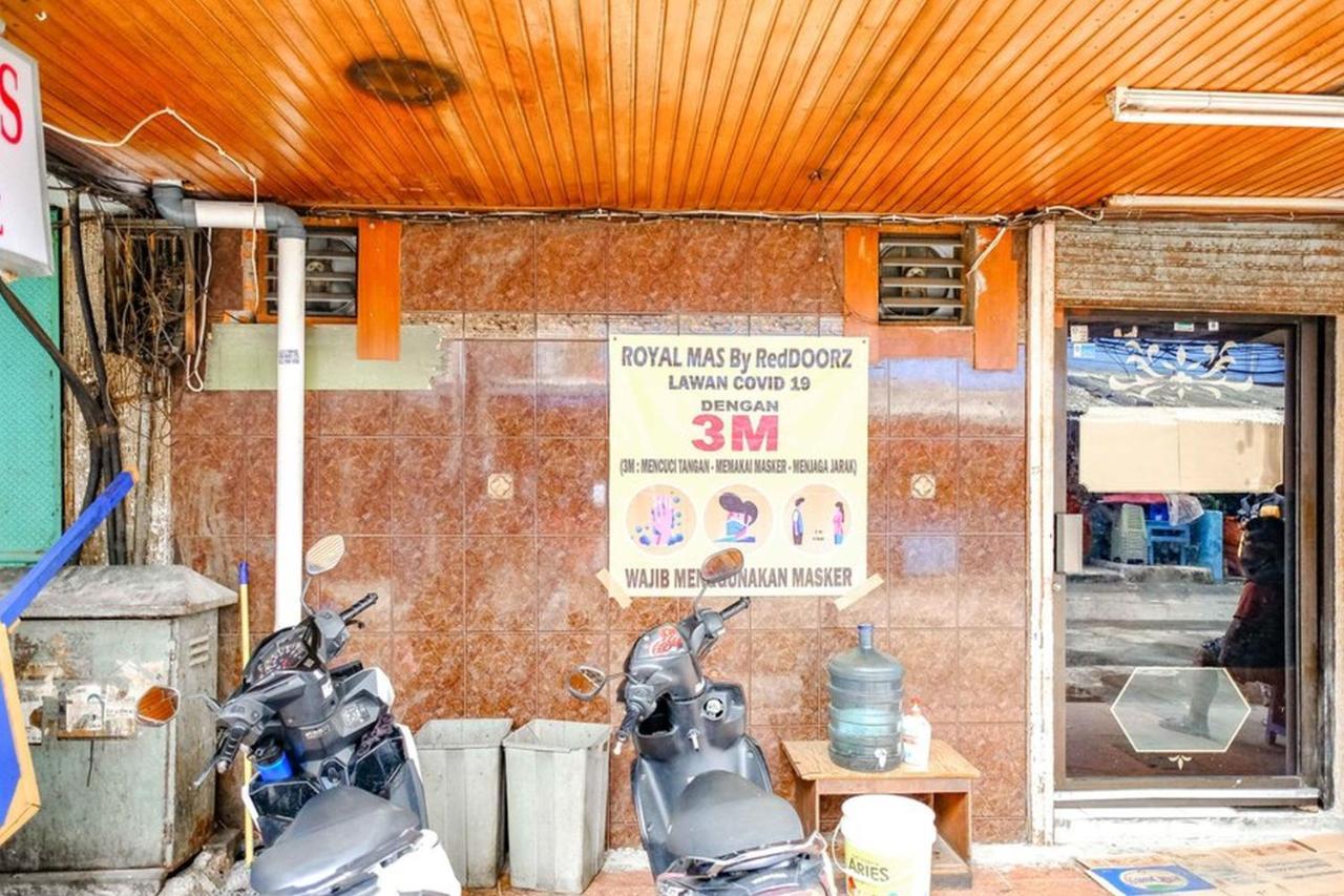 Royal Mas Hayam Wuruk Hotel Giacarta Esterno foto